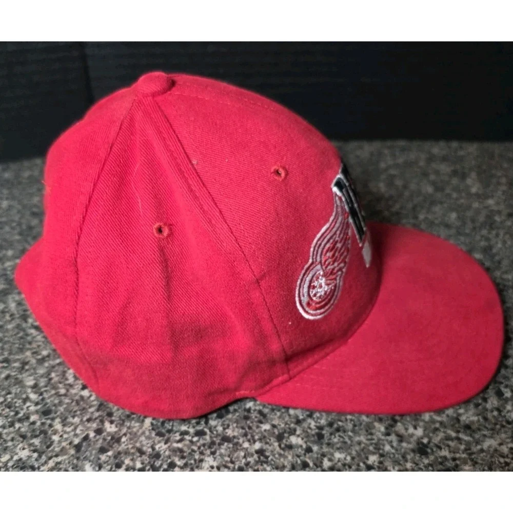 VTG Detroit Red Wings Hockey‎ Men's Red Snapback Hat Starter The Right Hat NHL